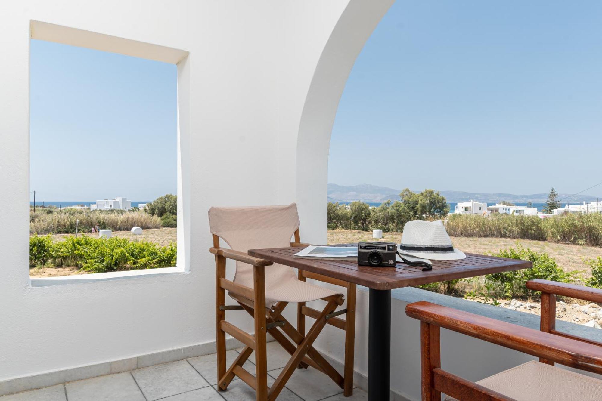 Naxian Serenity Suites Agia Anna  المظهر الخارجي الصورة